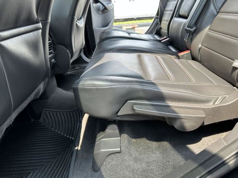 Used 2019 Ford Escape SEL AWD/4WD image 30