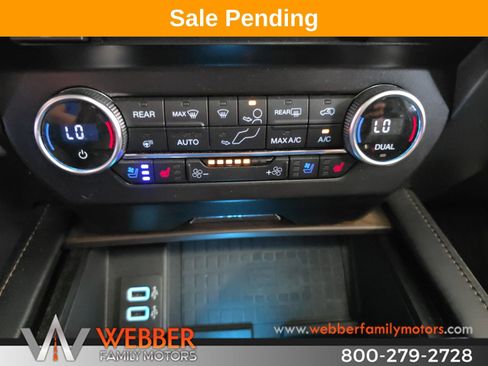 Used 2018 Ford Expedition Platinum AWD/4WD image 19