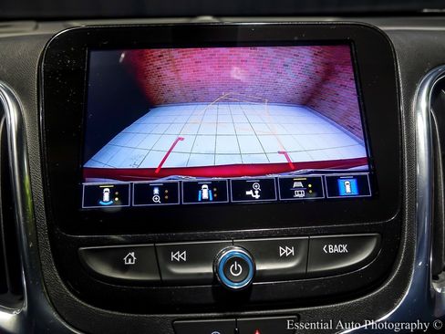 Used 2023 Chevrolet Equinox Premier image 25