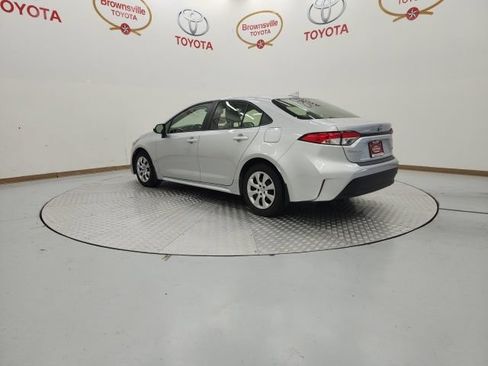 Used 2025 Toyota Corolla LE FWD image 6