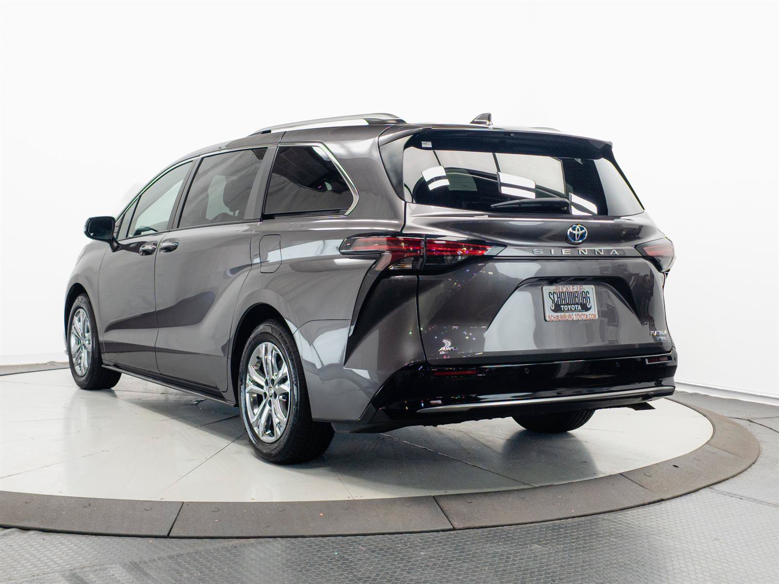 Certified 2023 Toyota Sienna Platinum AWD/4WD image 10