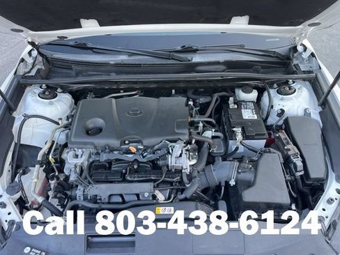 Used 2020 Toyota Camry SE FWD image 32