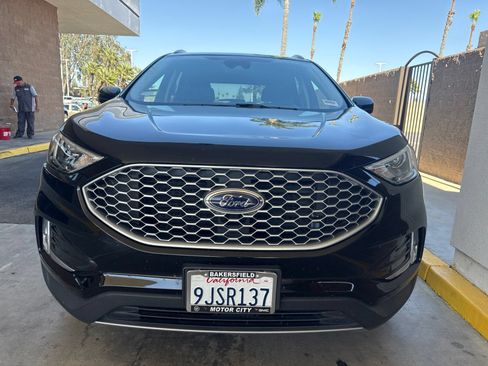 Used 2024 Ford Edge SEL w/ Convenience Package AWD/4WD image 2