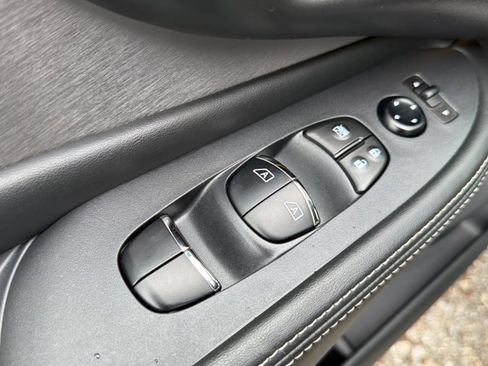 Used 2020 Nissan Murano SL image 20