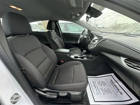 Used 2023 Chevrolet Malibu LT image 14