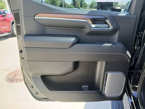Certified 2024 GMC Sierra 1500 Denali w/ Denali Reserve Package AWD/4WD image 14