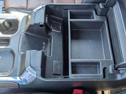 Used 2023 Chevrolet Silverado 1500 High Country w/ High Country Premium Package image 28