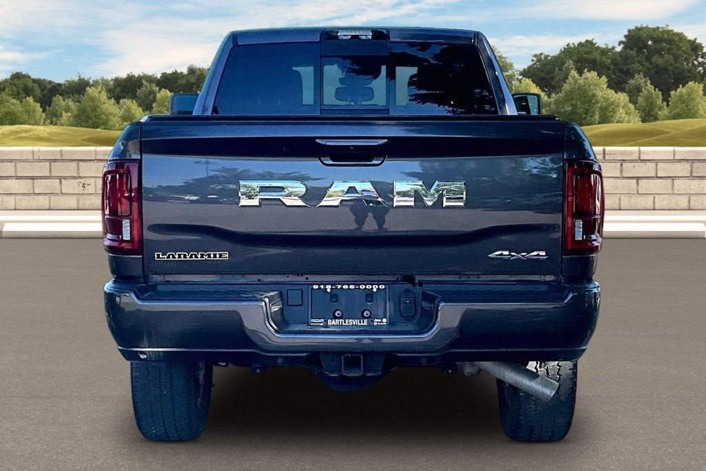 Used 2025 RAM 2500 Laramie w/ Sport Appearance Package AWD/4WD image 4