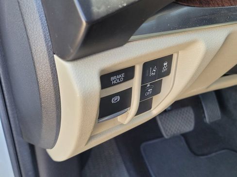 Used 2019 Acura MDX FWD image 17