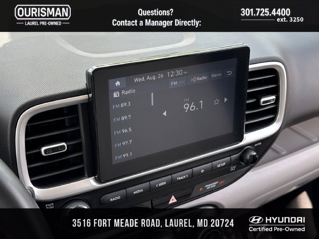 Certified 2025 Hyundai Venue SEL FWD image 11