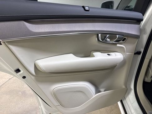 New 2026 Volvo XC90 B6 Ultra w/ Protection Package AWD/4WD image 20