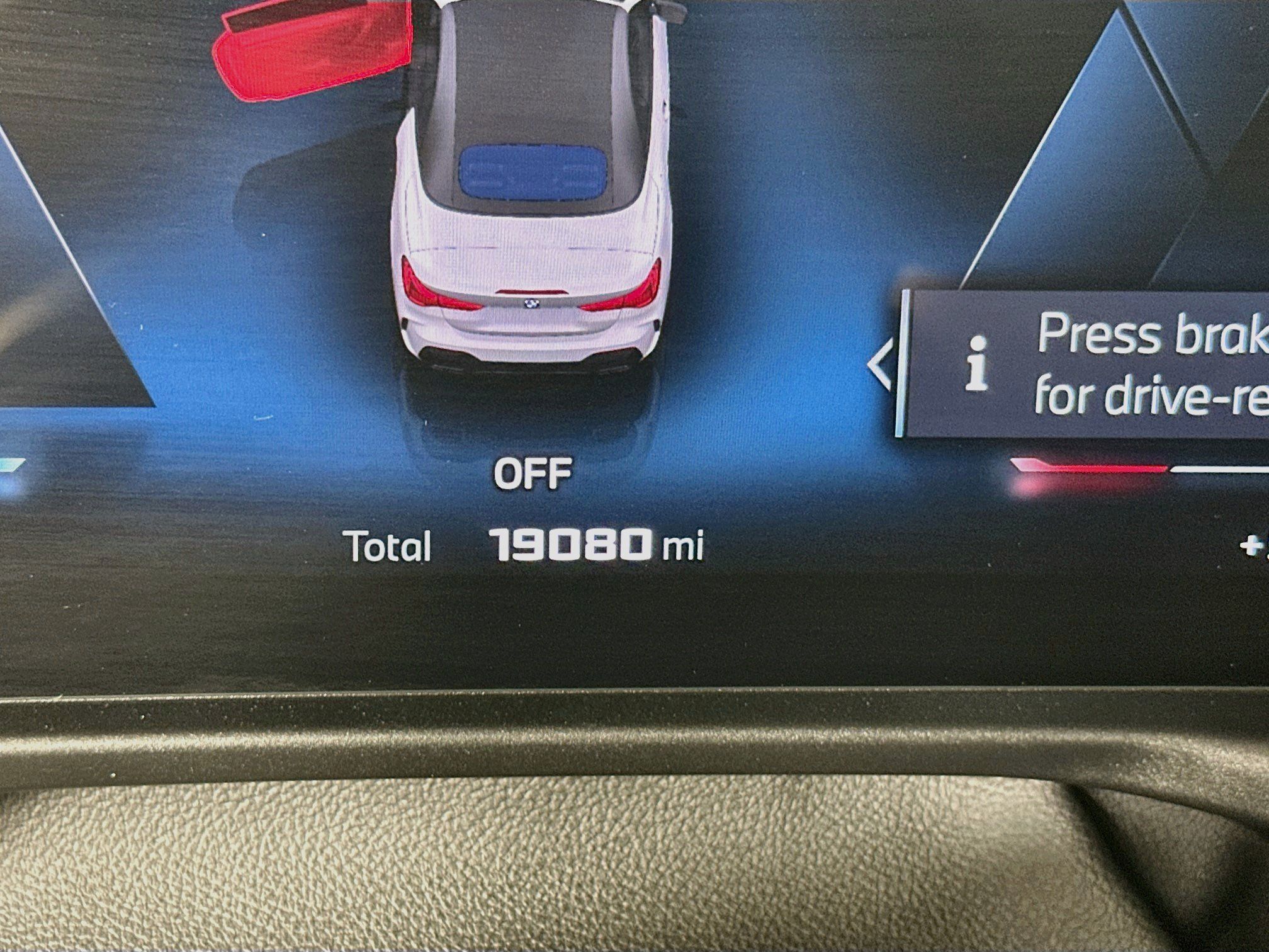 Used 2025 BMW M440i Convertible RWD image 19