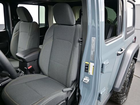 Used 2025 Jeep Wrangler Unlimited Sport S 4xe AWD/4WD image 13