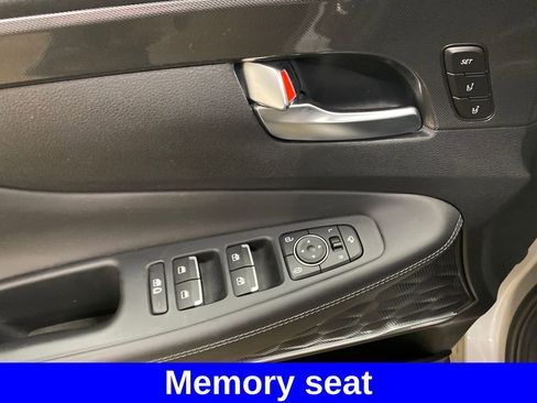 Used 2021 Hyundai Santa Fe Limited AWD/4WD image 10