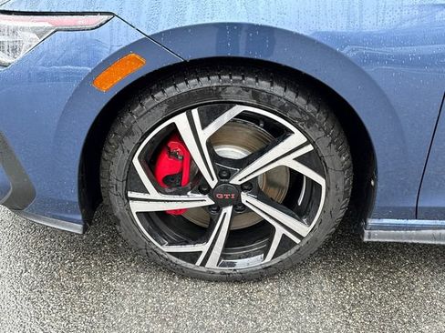 New 2026 Volkswagen GTI SE image 8