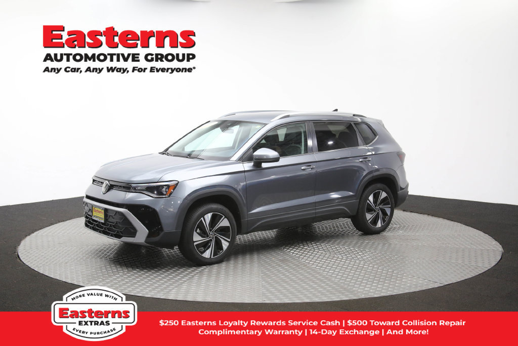 Used 2025 Volkswagen Taos SE AWD/4WD image 56