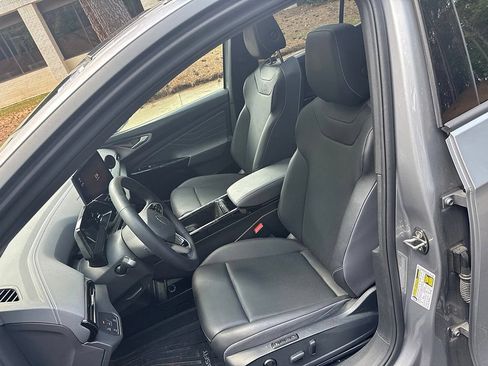 Used 2023 Volkswagen ID.4 Pro S RWD image 11