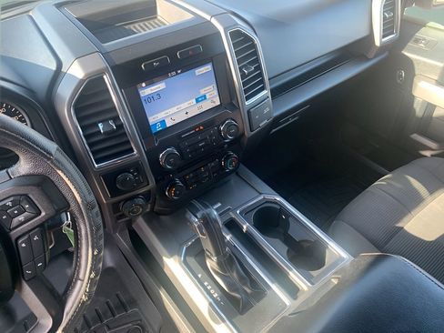 Used 2016 Ford F150 XLT w/ Equipment Group 302A Luxury image 10