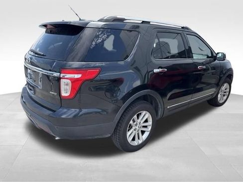 Used 2013 Ford Explorer XLT AWD/4WD image 5