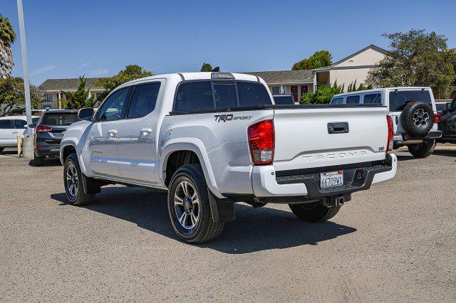 Used 2016 Toyota Tacoma TRD Sport RWD image 8