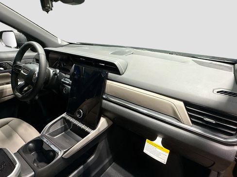 New 2026 GMC Terrain Elevation w/ Elevation Premium Package image 26