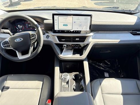 New 2026 Ford Explorer Active w/ Active Comfort Package image 17