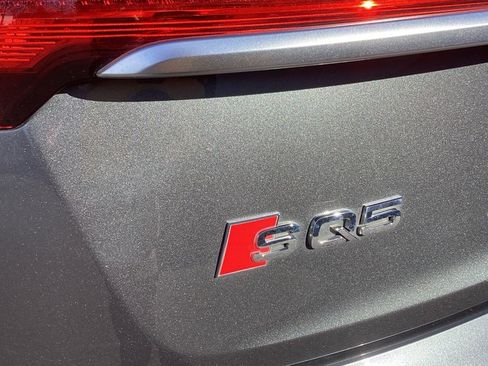 Used 2021 Audi SQ5 Premium w/ Convenience Package image 16