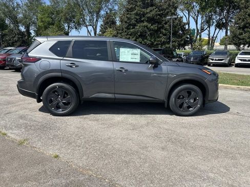New 2026 Nissan Rogue SV AWD/4WD image 8