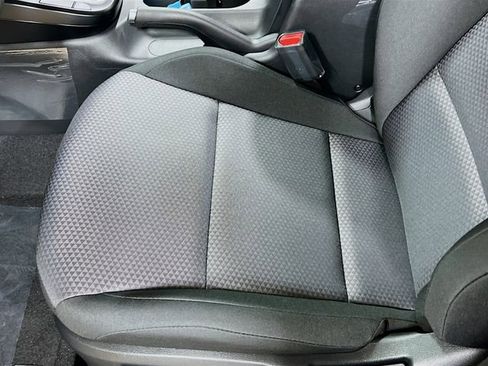 New 2025 Kia Soul LX image 18