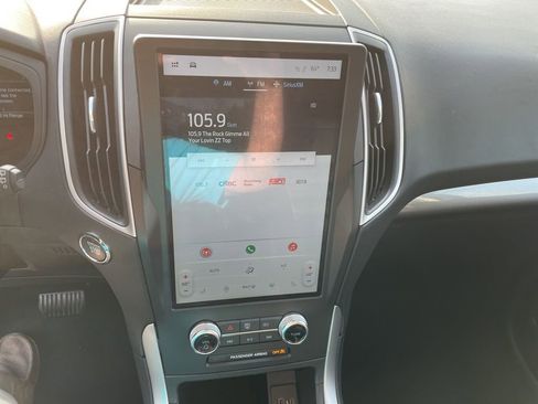 Used 2024 Ford Edge SEL AWD/4WD image 11