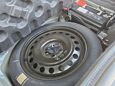 Used 2022 Dodge Challenger R/T w/ Blacktop Package image 29