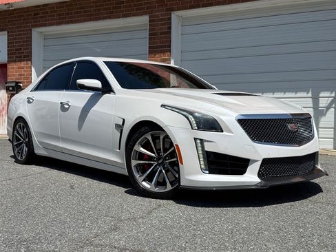Used 2016 Cadillac CTS V w/ Carbon Fiber Package RWD image 27