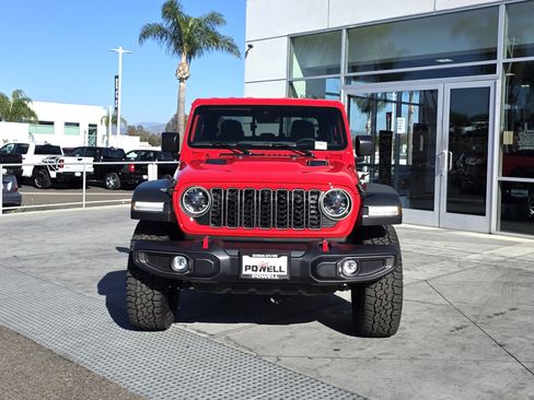 New 2025 Jeep Gladiator Rubicon w/ Technology Group image 7