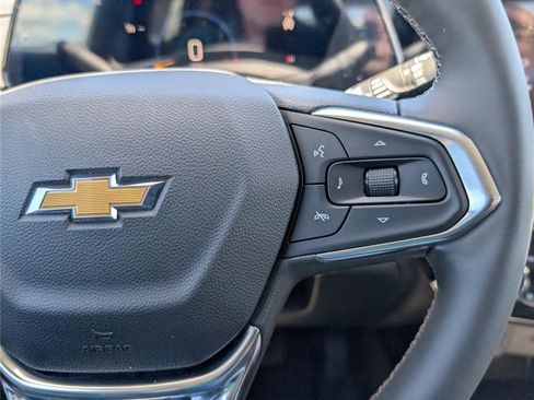 New 2026 Chevrolet Trax LT w/ LT Convenience Package FWD image 19