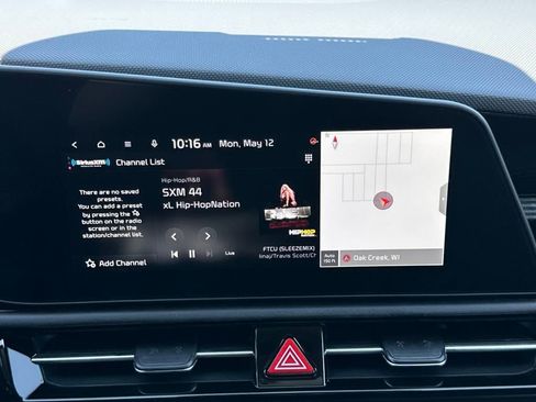 New 2025 Kia Niro EX image 19