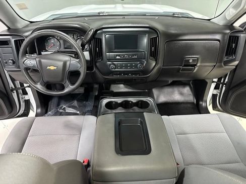 Used 2017 Chevrolet Silverado 1500 W/T w/ Trailering Package AWD/4WD image 2