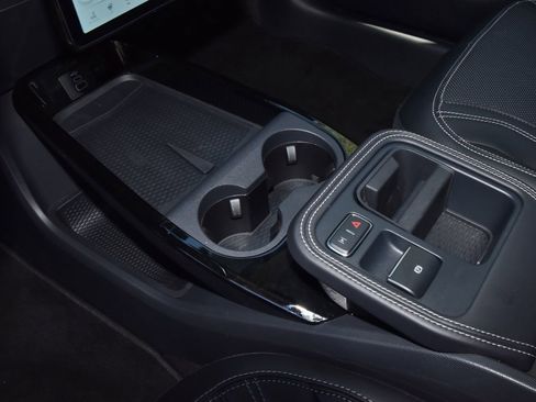 Used 2025 Ford Mustang Mach-E Premium image 30