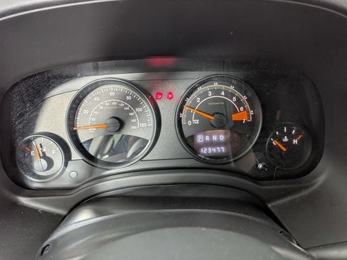 Used 2016 Jeep Compass Sport w/ Power Value Group FWD image 4