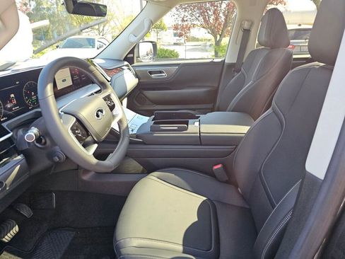 New 2025 INFINITI QX80 Pure image 18