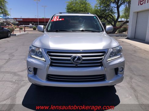 Used 2015 Lexus LX 570 4WD w/ Luxury Package image 3