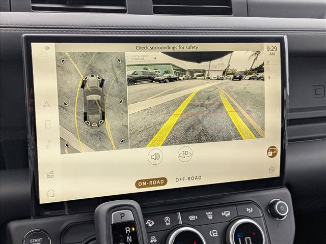 New 2026 Land Rover Defender 110 X-Dynamic SE AWD/4WD image 13