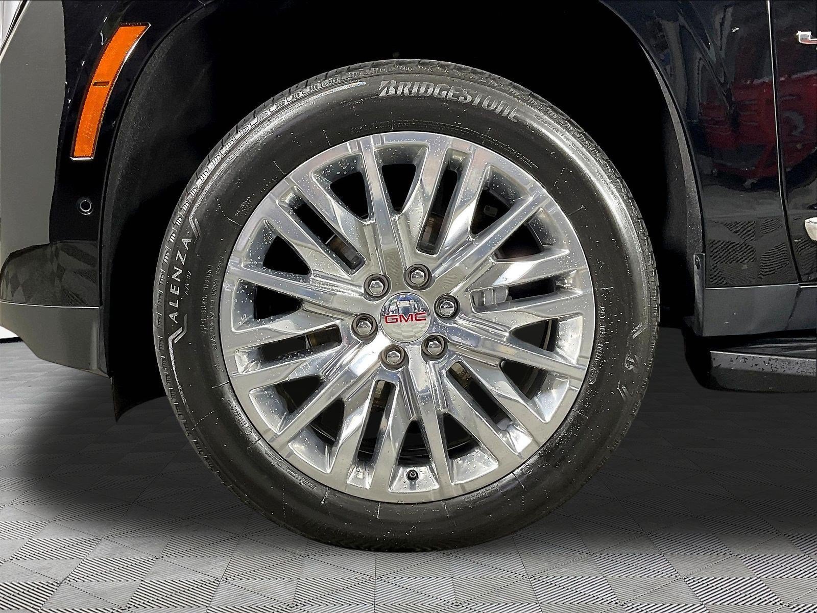Used 2025 GMC Yukon Elevation AWD/4WD image 33