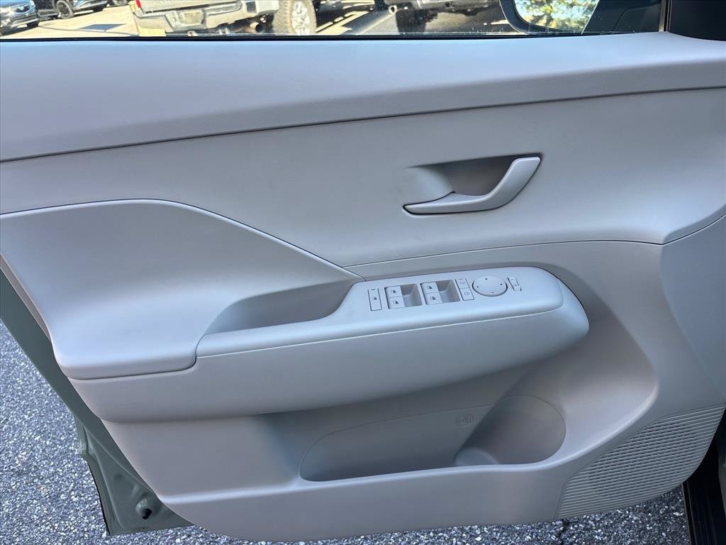 New 2027 Hyundai Kona SEL Sport AWD/4WD image 8