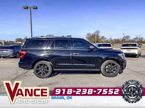 Used 2022 Ford Expedition Platinum AWD/4WD image 8
