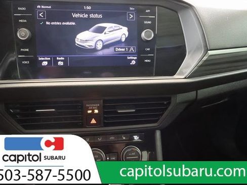 Used 2019 Volkswagen Jetta SEL w/ Cold Weather Package FWD image 19