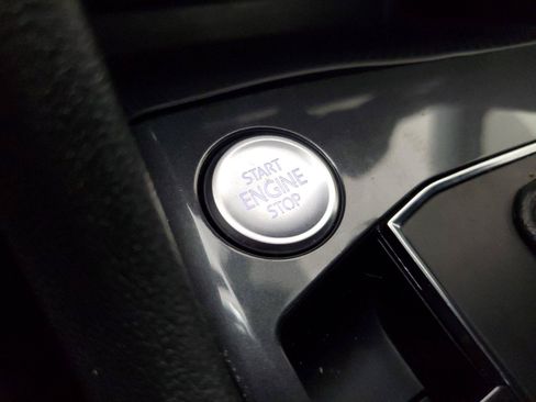 Used 2019 Volkswagen Tiguan S AWD/4WD image 33