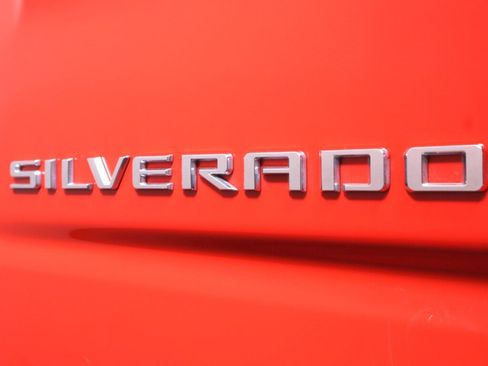 Used 2023 Chevrolet Silverado 1500 RST AWD/4WD image 33