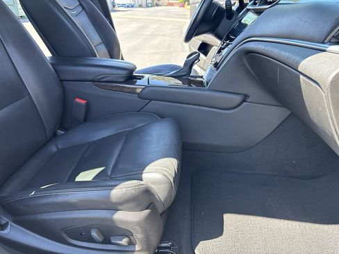 Used 2016 Cadillac XTS Luxury FWD image 36
