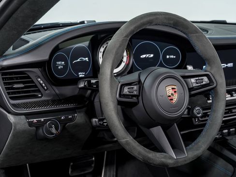 Used 2022 Porsche 911 GT3 image 13