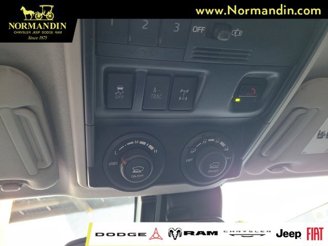 Used 2024 Toyota 4Runner TRD Off-Road Premium AWD/4WD image 14